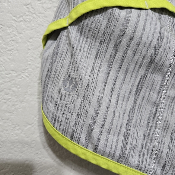 LululemonGray and Neon Green Running  Shorts Size 4 - Picture 6 of 9